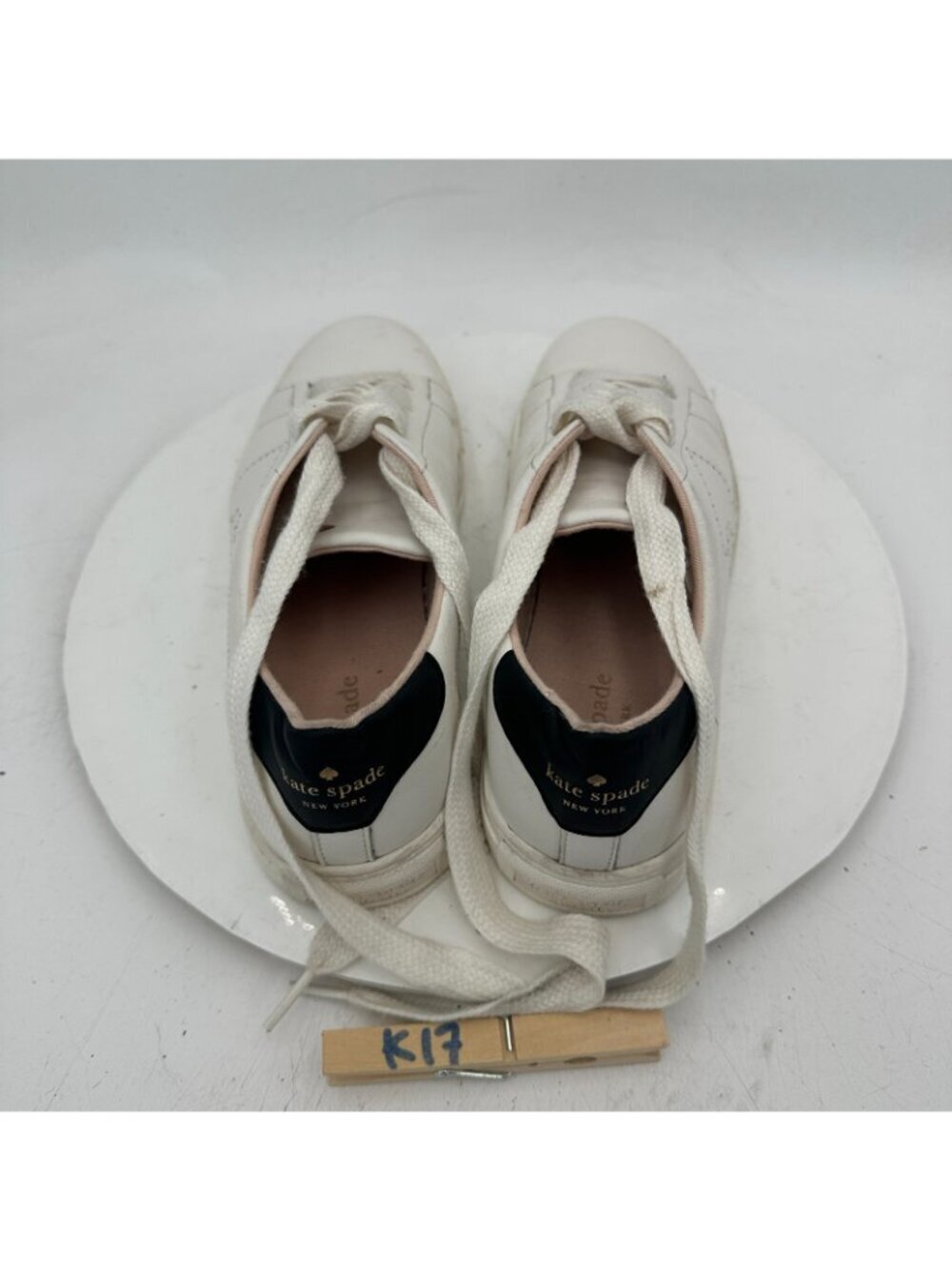 Kate Spade Angelise Women Size 7.5B White Leather Silhouette Casual Shoes - Picture 10 of 12